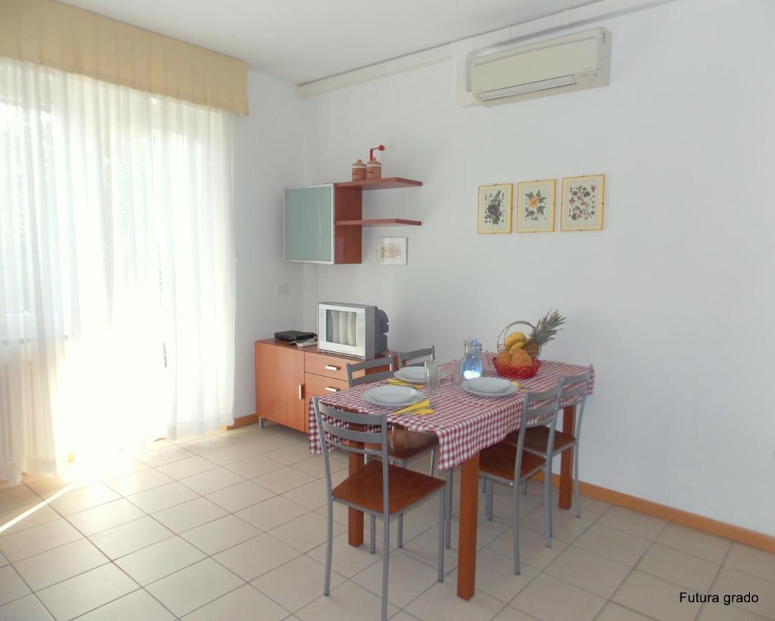 Villa Verdi Apartments Grado Bagian luar foto