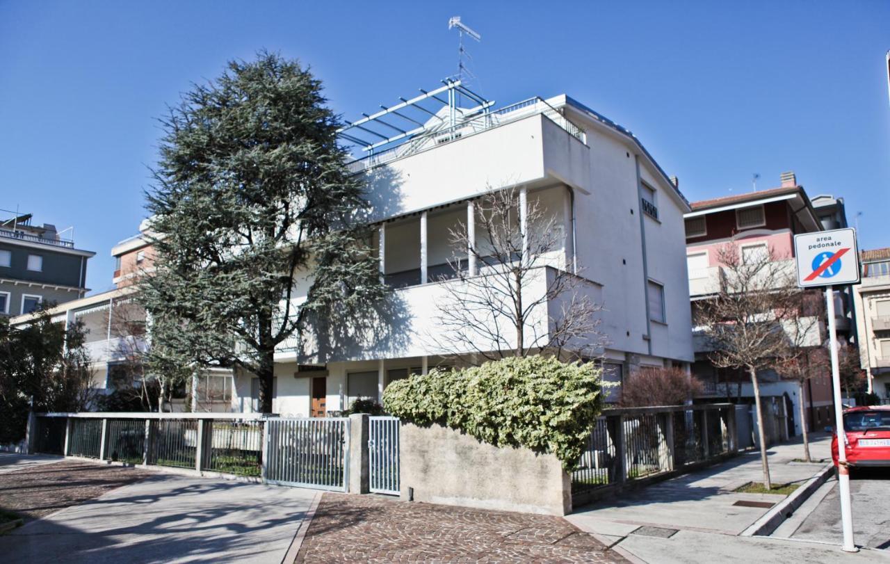 Villa Verdi Apartments Grado Bagian luar foto