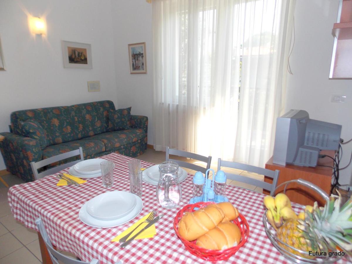 Villa Verdi Apartments Grado Bagian luar foto