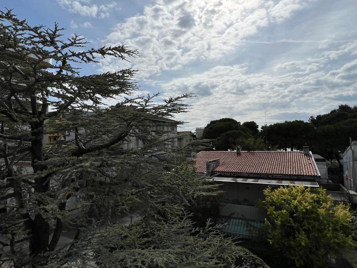 Villa Verdi Apartments Grado Bagian luar foto